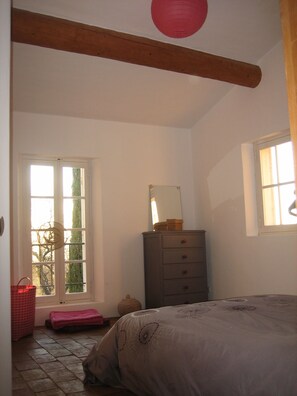 3 chambres, fer et planche à repasser, Wi-Fi