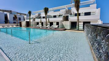 Outdoor pool, pool loungers