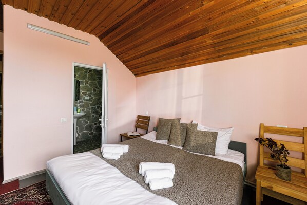 Room - Etiuni The Forgotten Kingdom (Sevan)
