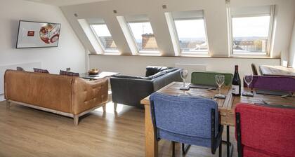 Serviced Penthouse Apartment in Old Town Swindon