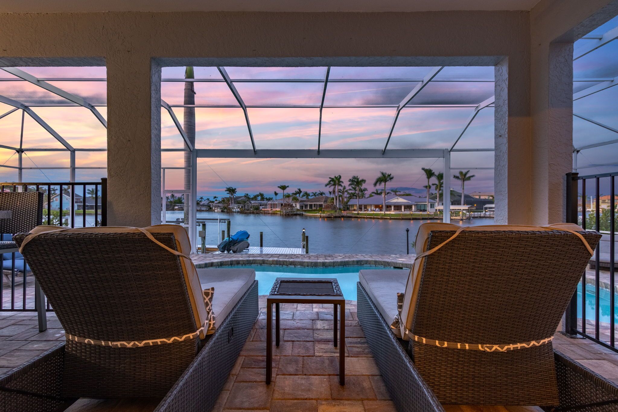 حمّام سباحة مُدفَّأ