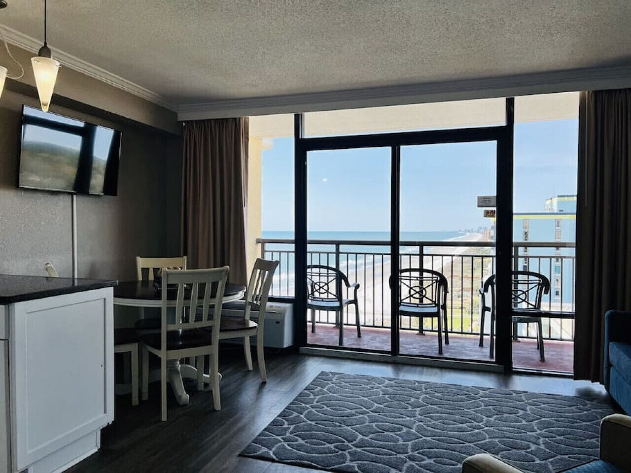 ★LOOK AT THAT VIEW!★ Great Pools, Lazy River, Hot Tubs+★B150