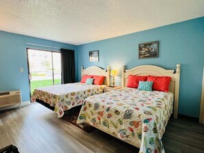 2 bedrooms, iron/ironing board, WiFi, bed sheets - Comfy 2BR,Beach,Pool,Sm Dogs ok,D8-9 (Myrtle Beach)