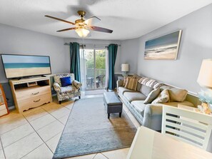 Interior - Gulf View #229 by Destin Getaways (Miramar Beach)