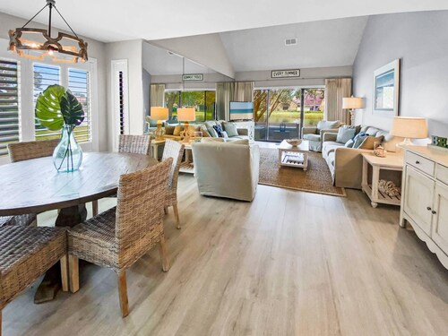 Beachwalk Villa's 5062 at Sandestin by Destin Getaways