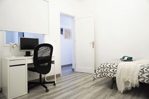 2 bedrooms, iron/ironing board, free WiFi, bed sheets