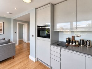 Unclassified image, 4 of 9, button - Luxurious ONE Bedroom Apartment IN Bond Street (Chelmsford)