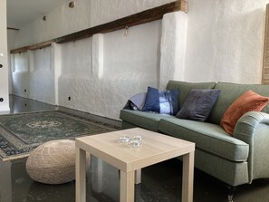 Classic Apartment, Multiple Beds, Kitchen | Living area