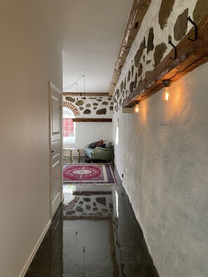 Interior entrance - Roslövs gård B&B (Flyinge)