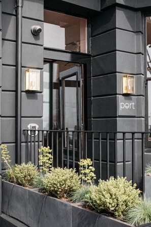 Exterior - Port Hotel (Eastbourne)