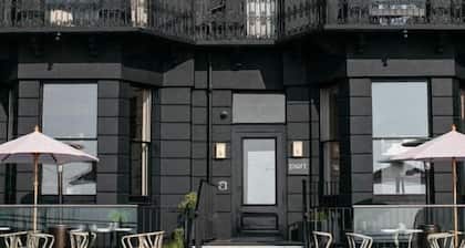 Port Hotel