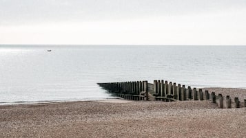 Perto da praia, areia branca
