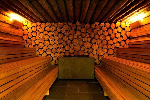 Sauna, Körperbehandlungen, Hydrotherapie, Aromatherapie