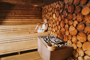 Sauna, body treatments, hydrotherapy, aromatherapy, Swedish massages
