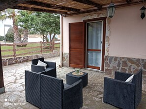 Terrace/patio - MaGi Holiday Home (Stintino)