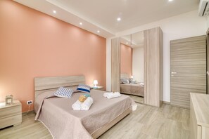 Family Apartment, Multiple Bedrooms, Sea Facing (Corallo House 200m From The Sea) | 1 bedroom, free WiFi, bed sheets