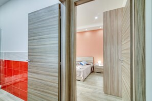 Family Apartment, Multiple Bedrooms, Sea Facing (Corallo House 200m From The Sea) | Interior