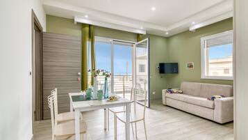 TV màn hình phẳng 21-inch có truyền hình cáp