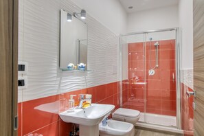 Family Apartment, Multiple Bedrooms, Sea Facing (Corallo House 200m From The Sea) | Bathroom | Combined shower/tub, bidet, towels, soap