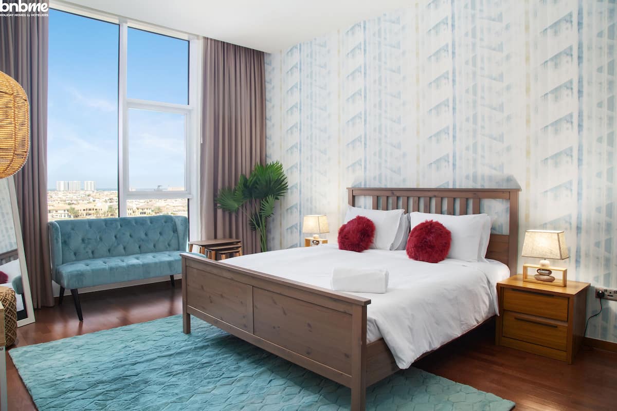 Deluxe Apartment | 1 bedroom, in-room safe, individually decorated, individually furnished
