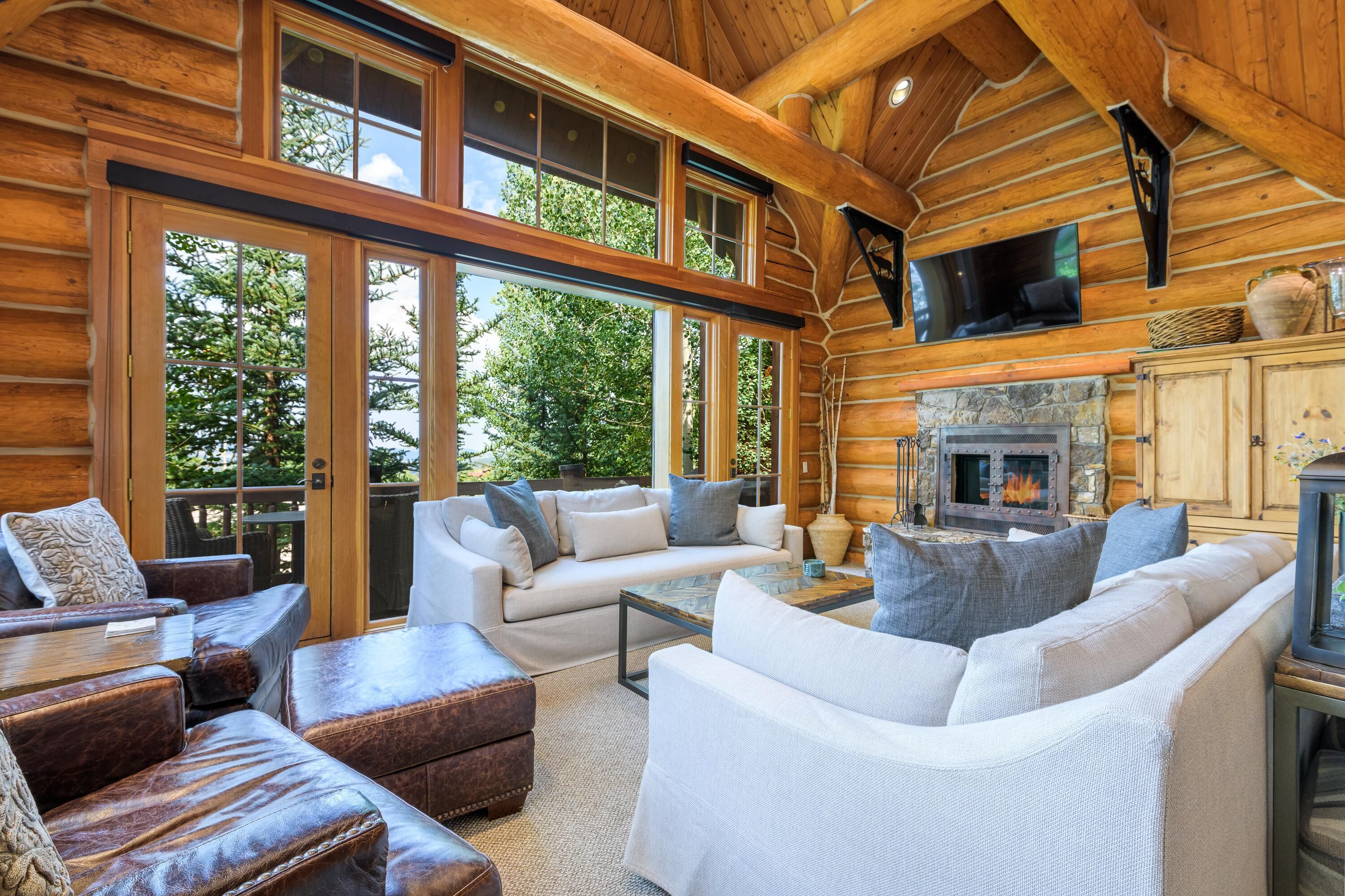 See Forever Cabin 105-Three bedroom Cabin  to be enjoyed by family and friends