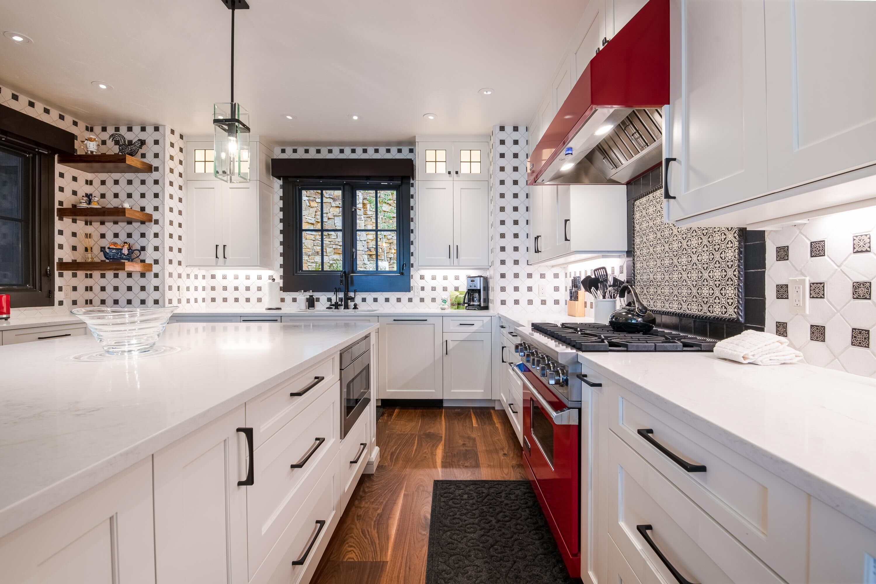 See Forever Cabin 109- Modern luxury in this beautiful three bedroom Cabin