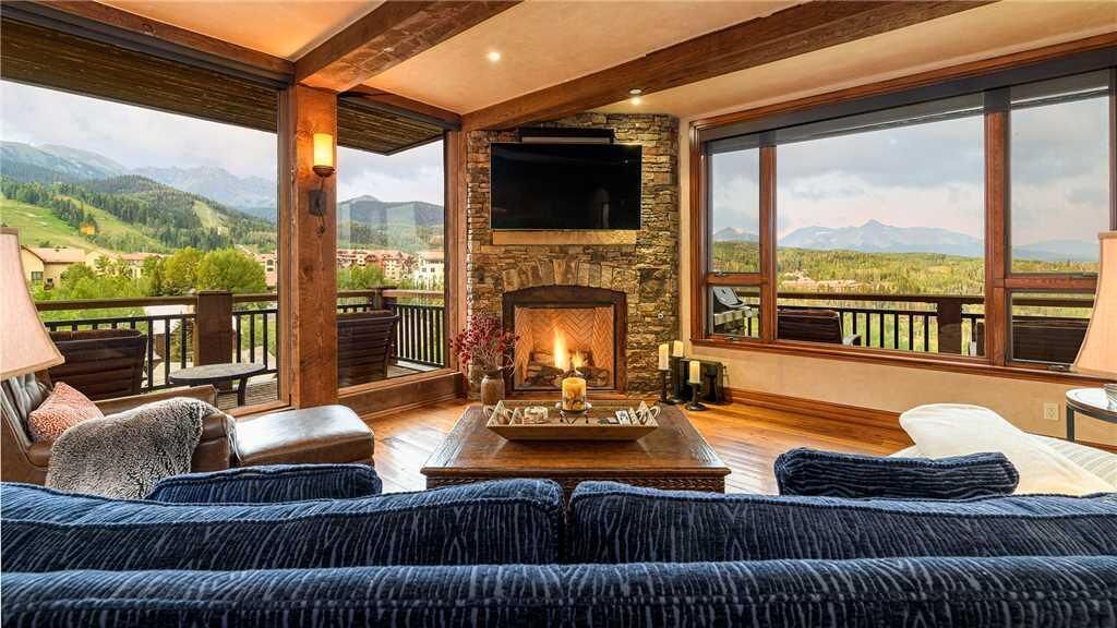See Forever San Sophia 118-Exceptional four bedroom with unparalleled views