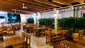 Restaurant - Villa Palčić (Novalja)