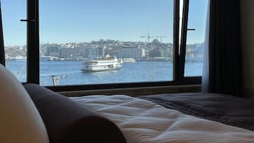 Minibar, in-room safe, desk, blackout drapes