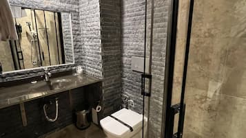 Ducha, cabezal de ducha tipo lluvia, secador de pelo, batas