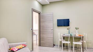 TV màn hình phẳng 21-inch có truyền hình cáp