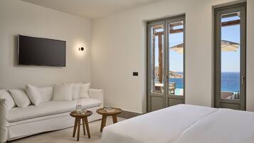Comfort Suite, Private Pool | Egyptian cotton sheets, premium bedding, free minibar items