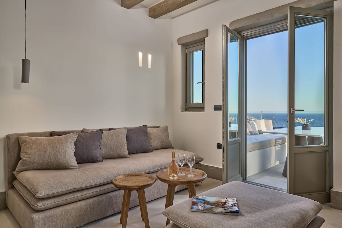 Beach/ocean view