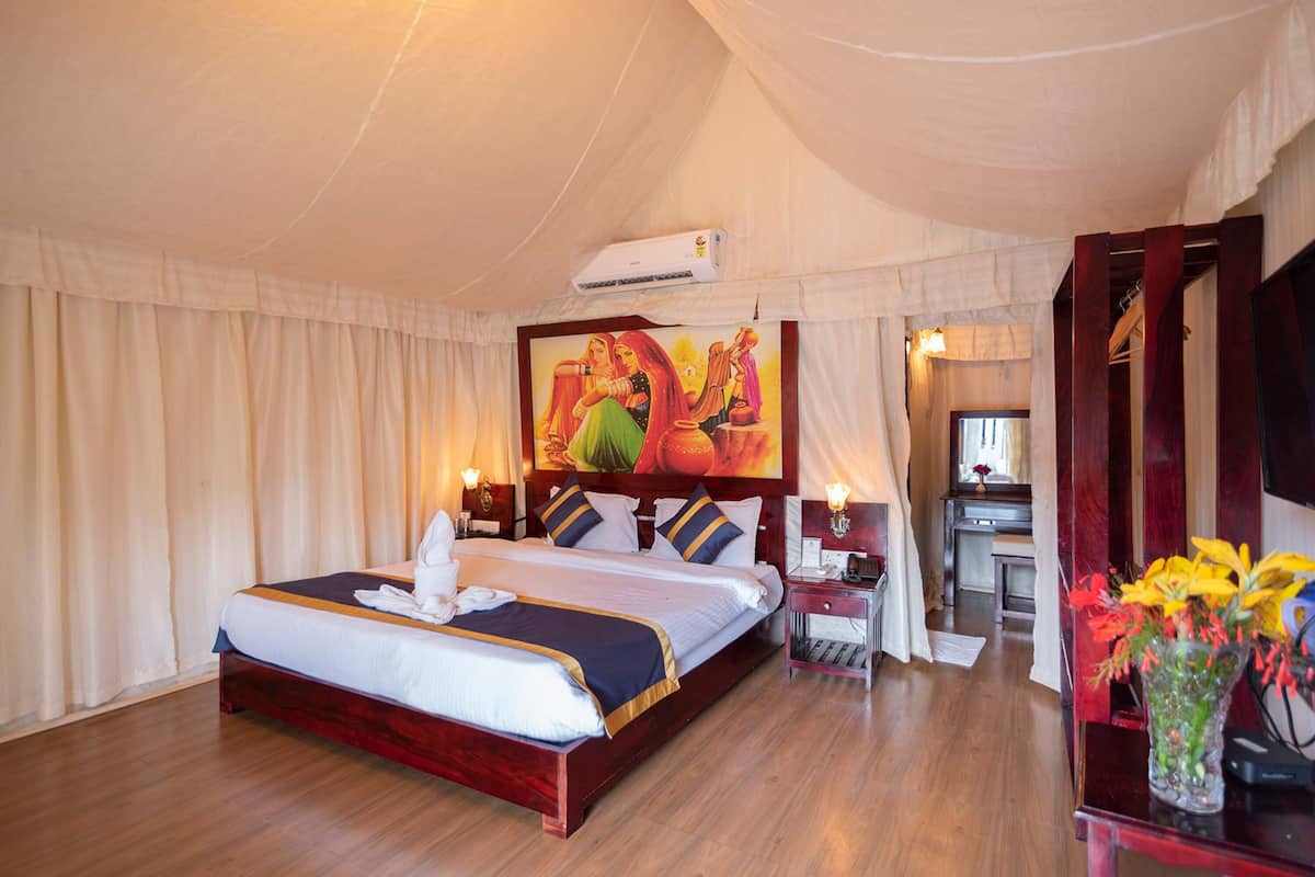 Luxury Tent | 1 bedroom, premium bedding, blackout curtains, iron/ironing board