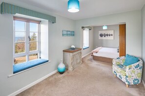 3 chambres, fer et planche à repasser, Wi-Fi gratuit, draps fournis