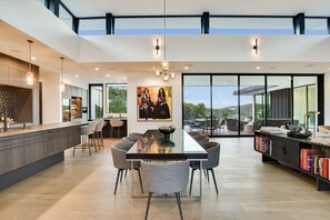 Dining - Above Accolade I Luxury Services I Pool/Spa I Sauna I Ping Pong I Luxe Decor (Austin)