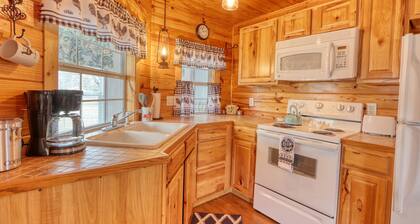 Kara's Cottage - Cozy Johnson City Bungalow for 3!