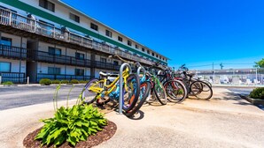 Property grounds - 127th Bayside-pool-short walk 2 beach-By Park! (Ocean City)