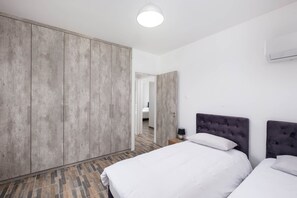 3 bedrooms, soundproofing, iron/ironing board, free WiFi