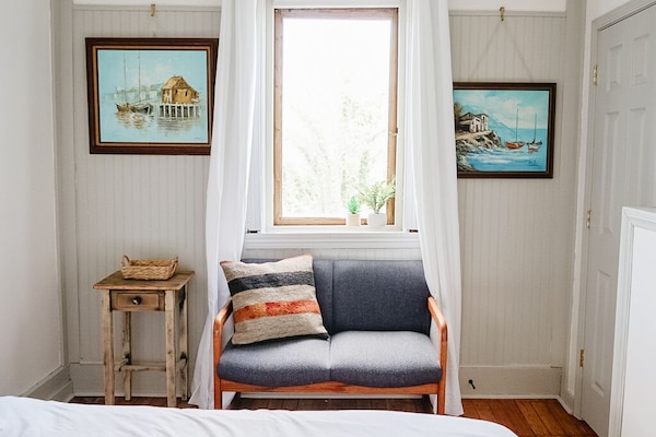 3 Schlafzimmer, Schreibtisch, Bügeleisen/Bügelbrett, WLAN