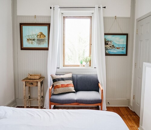 Boutique Guest Stay in Downtown Clarksville