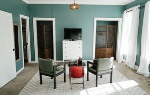 Interior - Boutique Guest Stay in Downtown Clarksville (Clarksville)