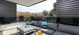 Apartment 300m from the sea