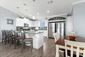 House, 4 Bedrooms | Dining - Beaches Be Trippin' 4 Bedroom Home by RedAwning (Port Bolivar)