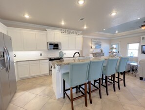 Ferienhaus, 4 Schlafzimmer | Eigene Küche | Wasserkocher mit Kaffee-/Teezubehör, Kühlschrank, Ofen, Toaster