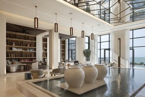 3 间酒吧/酒廊、小酒馆、大堂酒廊