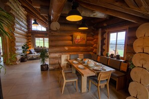 Dining - Beautiful wooden house with mountain views  (Kärnten)