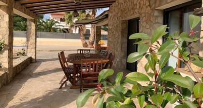 Beautiful house with private swimming pool, all on first floor