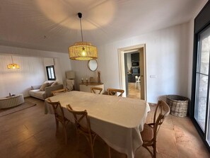 Interior - Beautiful house with private swimming pool, all on first floor (l'ametlla de mar)