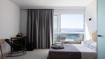 Superior Room with Sea View | Wifi y ropa de cama